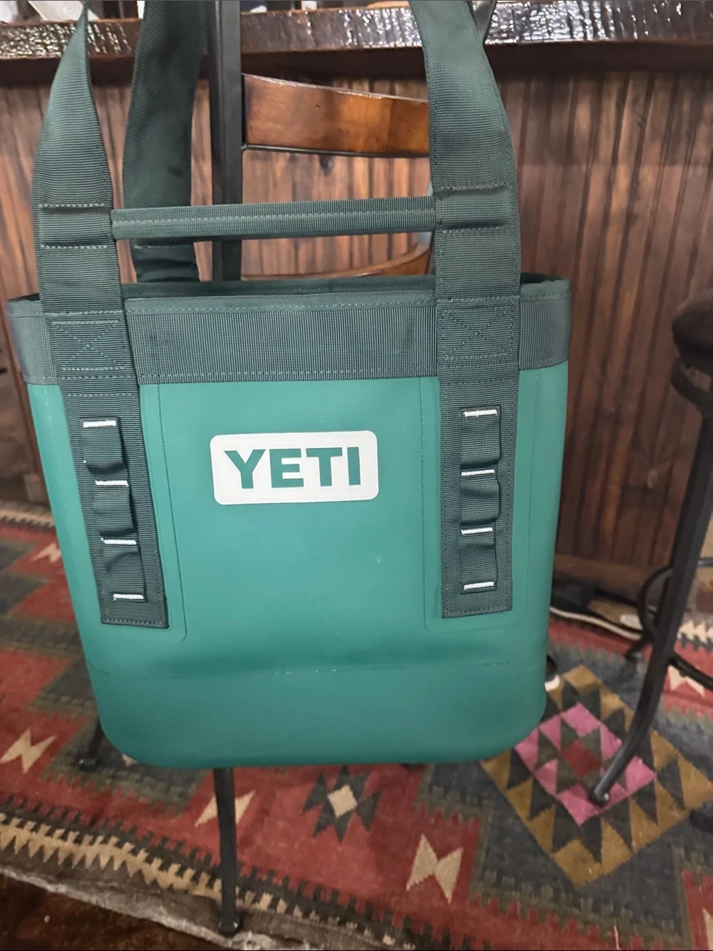 YETI Blackforest Camino 20